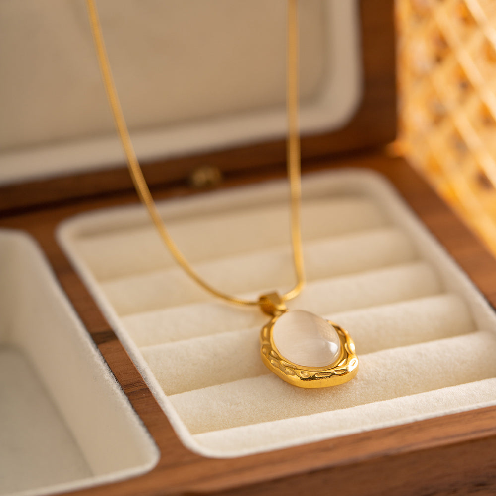 Oval Moonstone Necklace