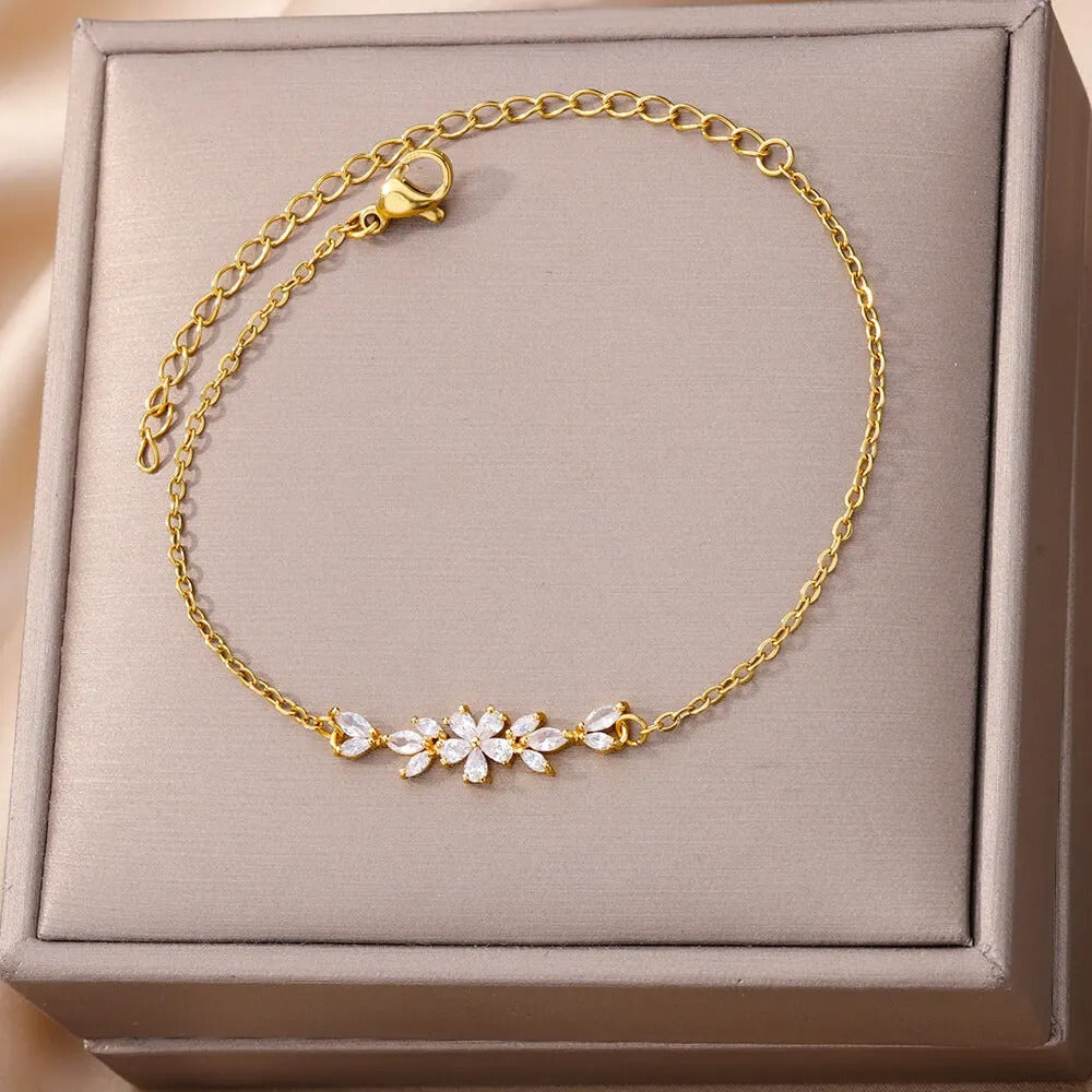 Zirconia Flower Bracelet